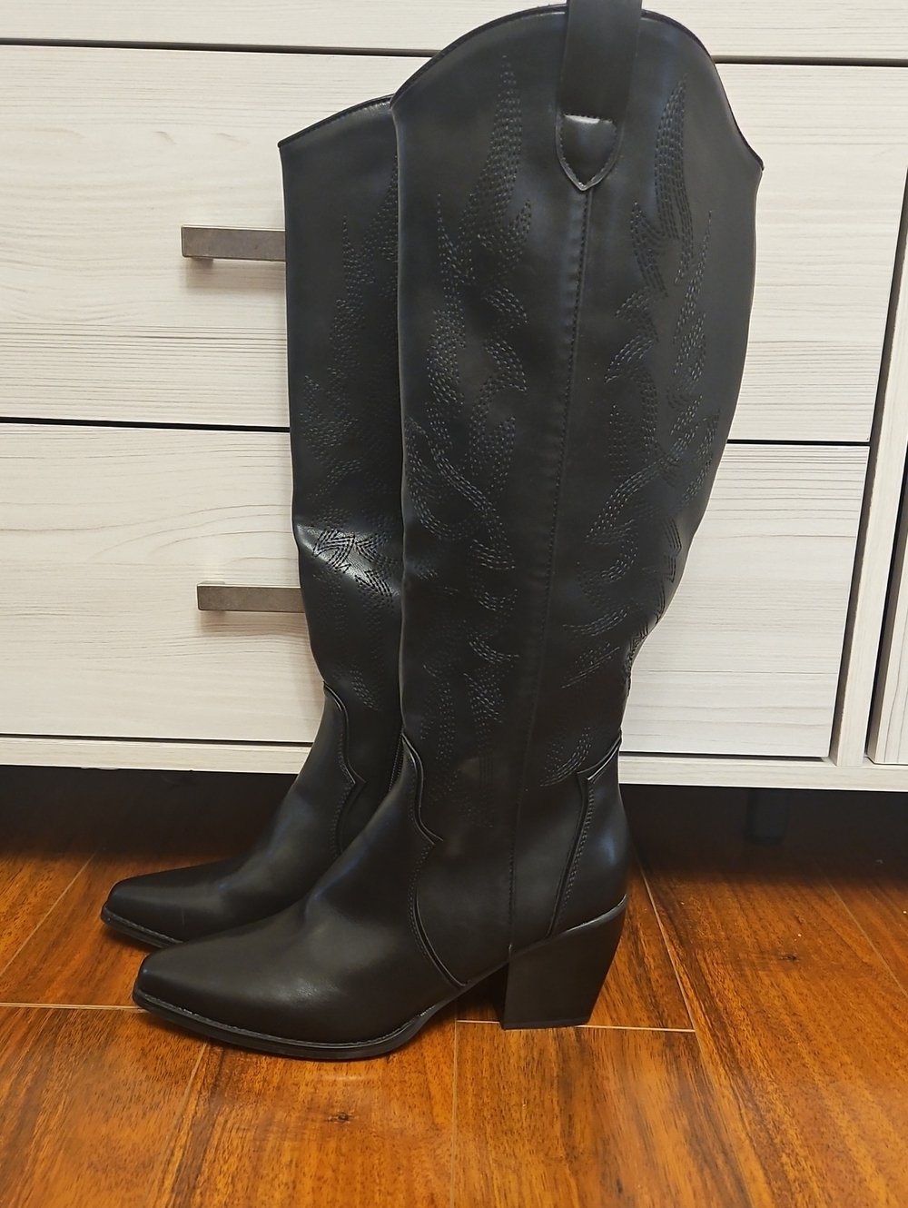 Dream Pairs Black Knee-High Western Heeled Boots